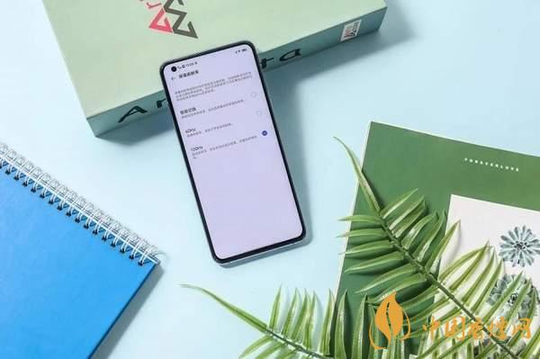 iqoo5值得入手嗎？旗艦“水桶機”入手到底虧不虧！