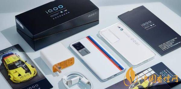 iqoo7和堅果R2參數配置對比 哪款手機更值得入手