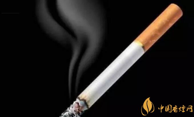 一天抽幾根煙合適,一天一包煙患癌幾率大